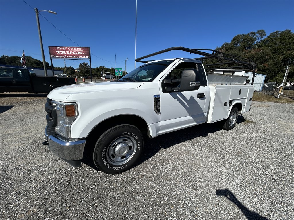2022 Ford F-250 Super Duty XL's photo